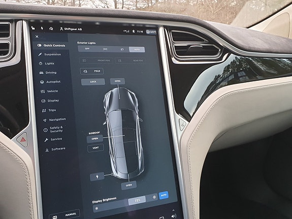 Tesla Model S 9 of 26