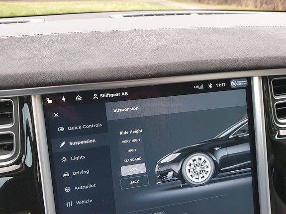 Tesla Model S 13 of 26