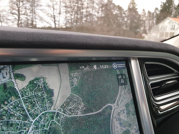 Tesla Model S 15 of 26