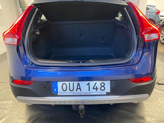 Volvo V40 Cross Country 6 of 29