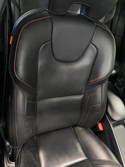 Volvo V40 Cross Country 18 of 29