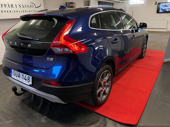 Volvo V40 Cross Country 8 of 29