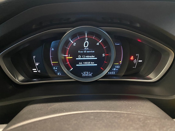 Volvo V40 Cross Country 20 of 29