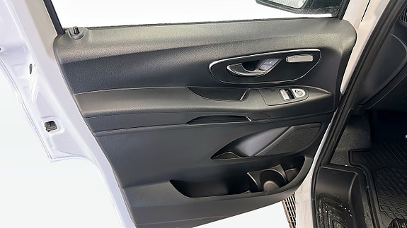 Mercedes-Benz Vito 116 11 of 12