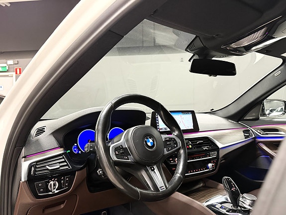 BMW 530e 7 of 20