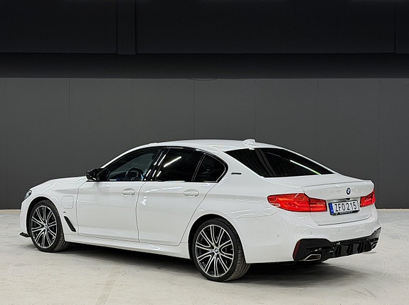 BMW 530e 14 of 20