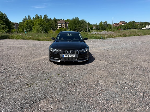 Audi A6 allroad 2 of 5