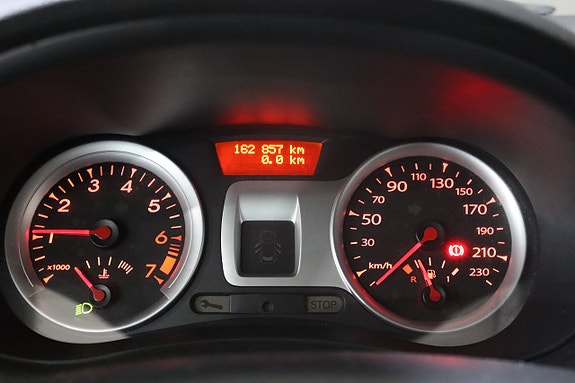 Renault Clio 18 of 18
