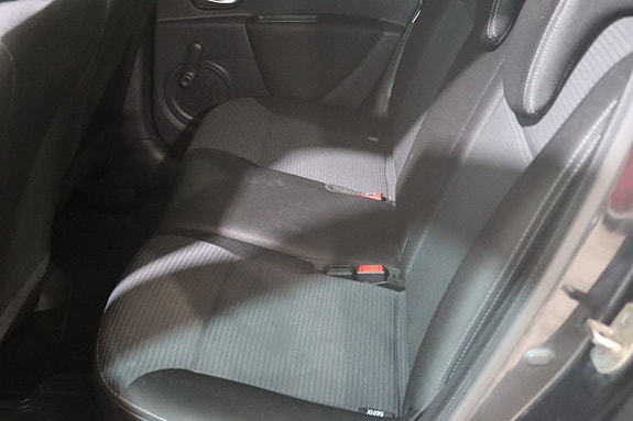 Renault Clio 13 of 18