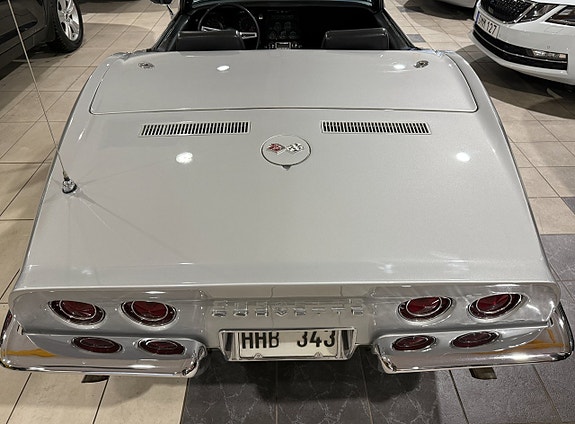 Chevrolet Corvette 5 of 5
