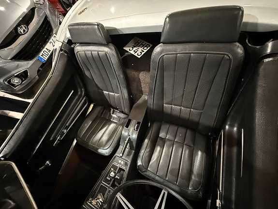 Chevrolet Corvette 13 of 13