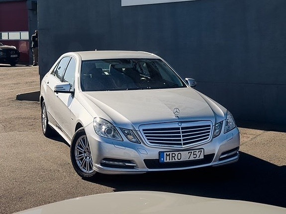 Mercedes-Benz E200