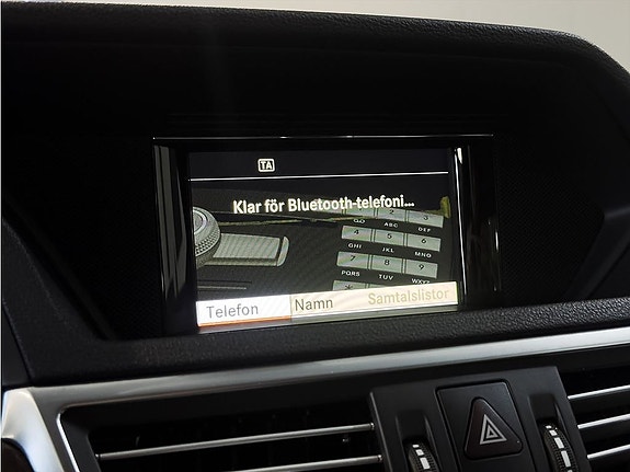 Mercedes-Benz E200 19 of 25