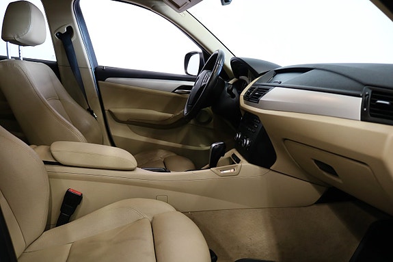BMW X1 9 of 18