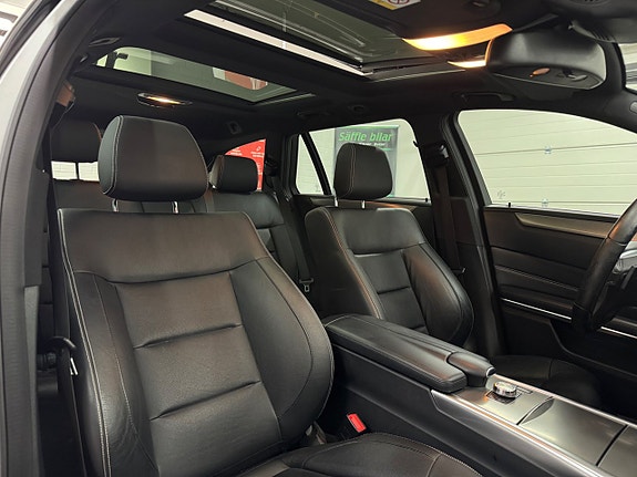 Mercedes-Benz E350 11 of 25