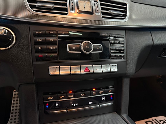 Mercedes-Benz E350 23 of 25