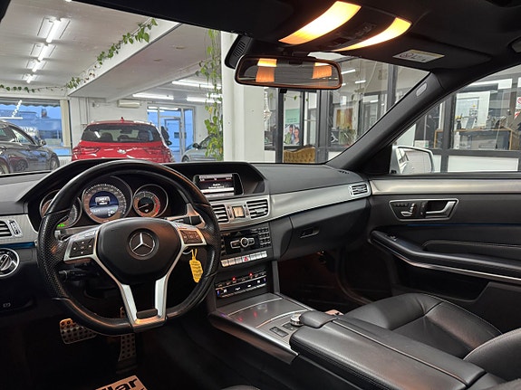 Mercedes-Benz E350 17 of 25