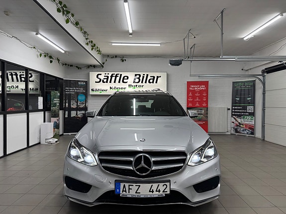 Mercedes-Benz E350 5 of 5