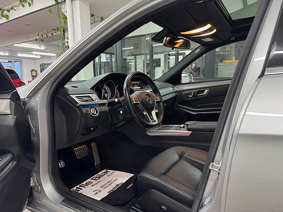 Mercedes-Benz E350 18 of 25
