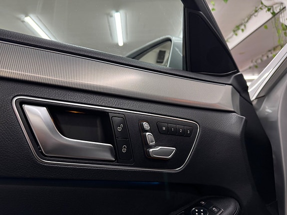 Mercedes-Benz E350 20 of 25