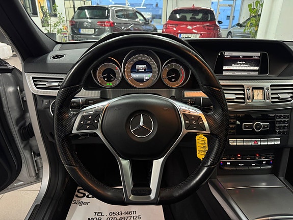 Mercedes-Benz E350 24 of 25