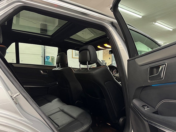 Mercedes-Benz E350 12 of 25