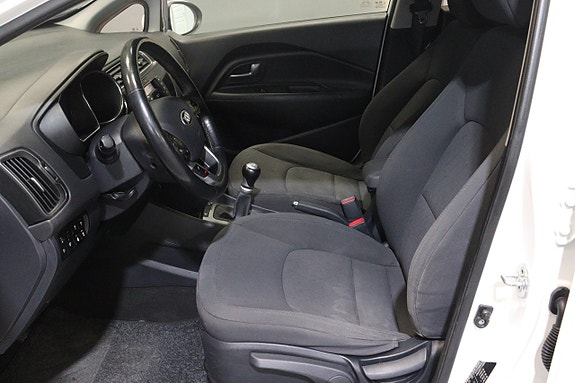 Kia Rio 15 of 21