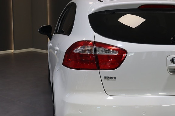 Kia Rio 11 of 21