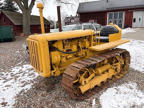 Bandtraktor Caterpillar D2 Veteran