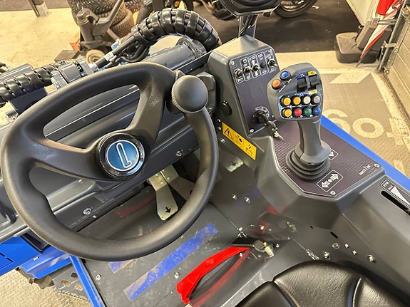 MultiOne 5.3 K iD Kompaktlastare / lastmaskin 6 of 11