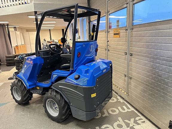 MultiOne 5.3 K iD Kompaktlastare / lastmaskin 11 of 11