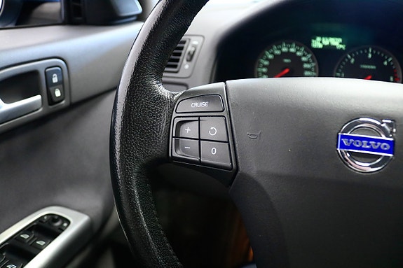 Volvo V50 12 of 16