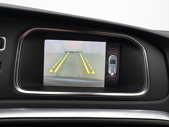 Volvo V40 Cross Country 19 of 27