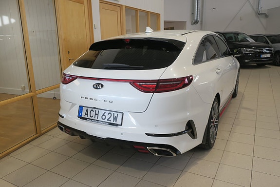 Kia ProCeed 4 of 5