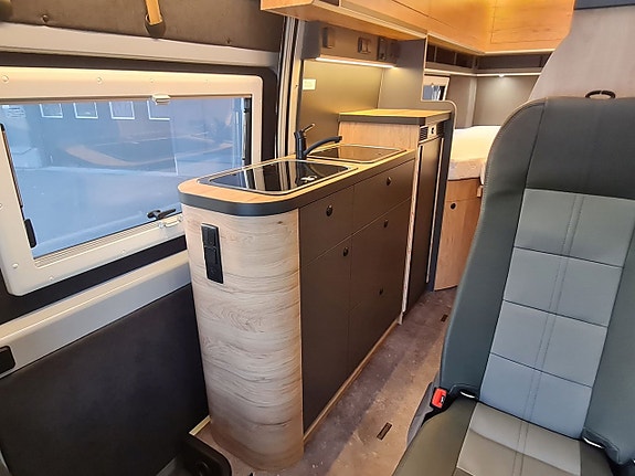 Globe-Traveller Voyager Z långbädd, dieselvärme, automat, 180 hk, all utrustning 11 of 26