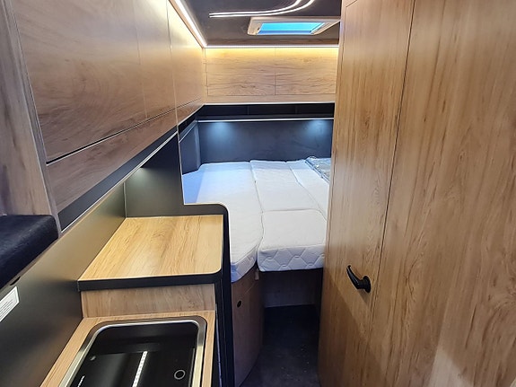 Globe-Traveller Voyager Z långbädd, dieselvärme, automat, 180 hk, all utrustning 14 of 26