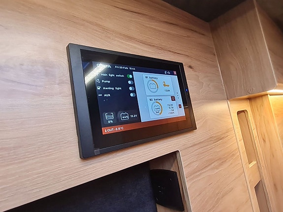 Globe-Traveller Voyager Z långbädd, dieselvärme, automat, 180 hk, all utrustning 13 of 26
