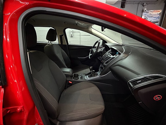 Ford Focus 13 of 15