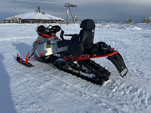 Yamaha Sidewinder XTX 146 LE 2 of 4