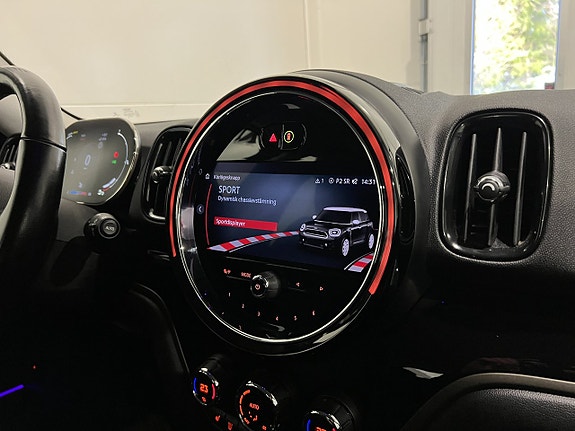 MINI Countryman Cooper SE 21 of 26