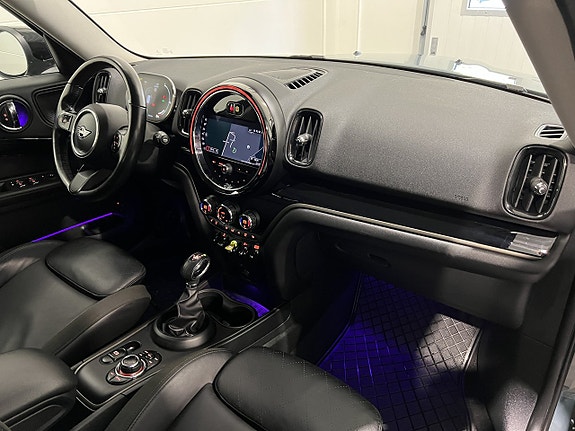 MINI Countryman Cooper SE 14 of 26