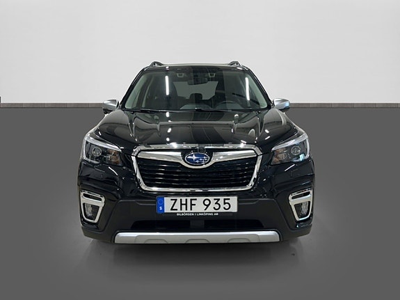 Subaru Forester 2 of 5