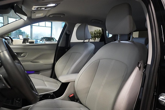 Hyundai Kona 12 of 15