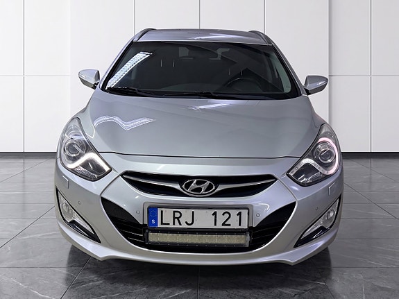 Hyundai i40 2 of 11