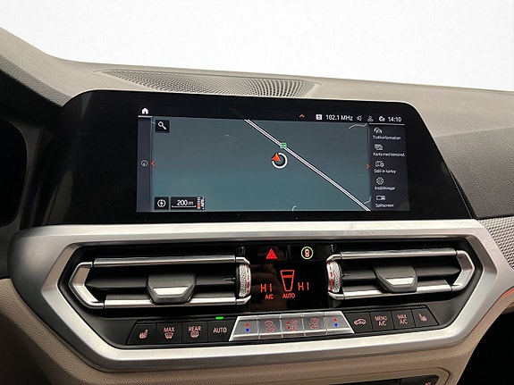 BMW 330i 22 of 30