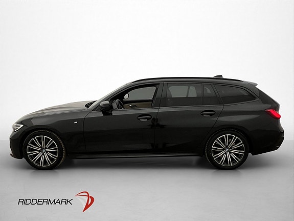 BMW 330i 4 of 5