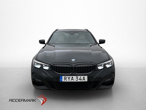 BMW 330i 2 of 5