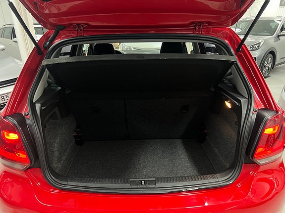 Volkswagen Polo 21 of 21
