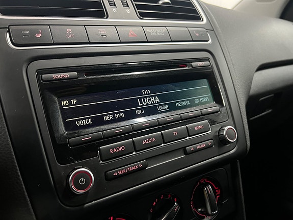 Volkswagen Polo 14 of 21