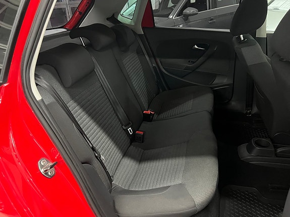Volkswagen Polo 19 of 21
